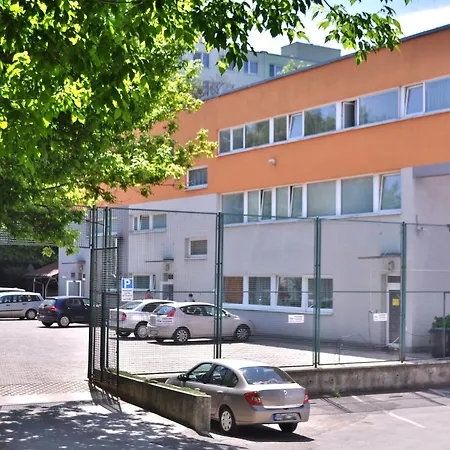 Set Affittacamere 3*