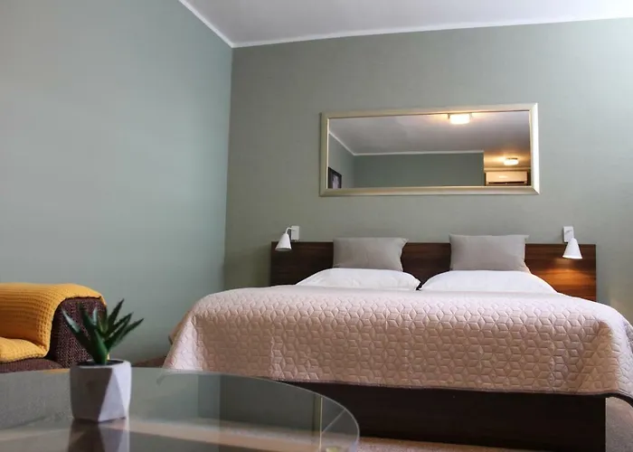 بيت ضيافة Set 3*